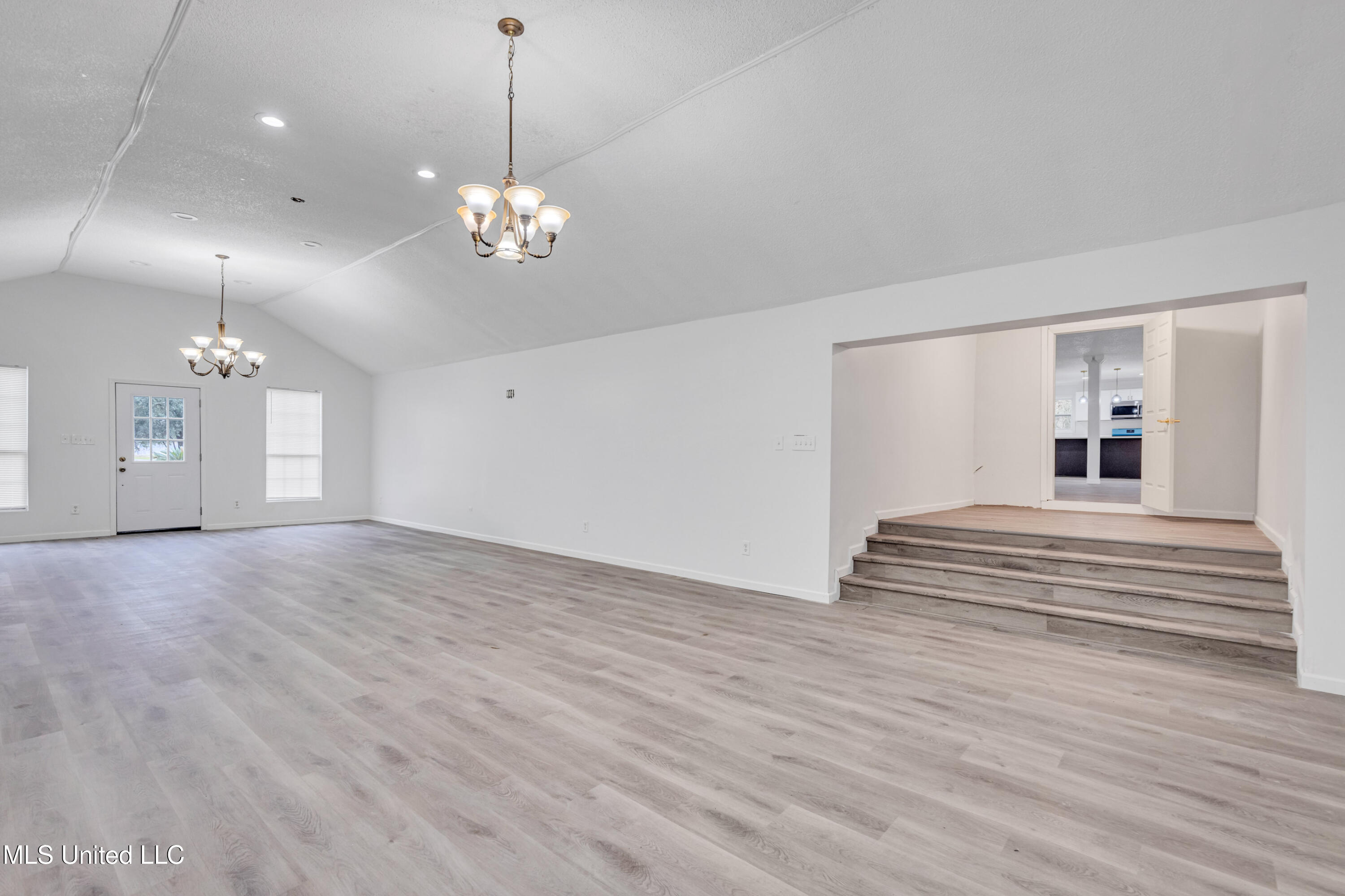 3519 Azalea Street Moss Point, MS 39563 - Photo 17 of 35 3519AzaleaSt-22
