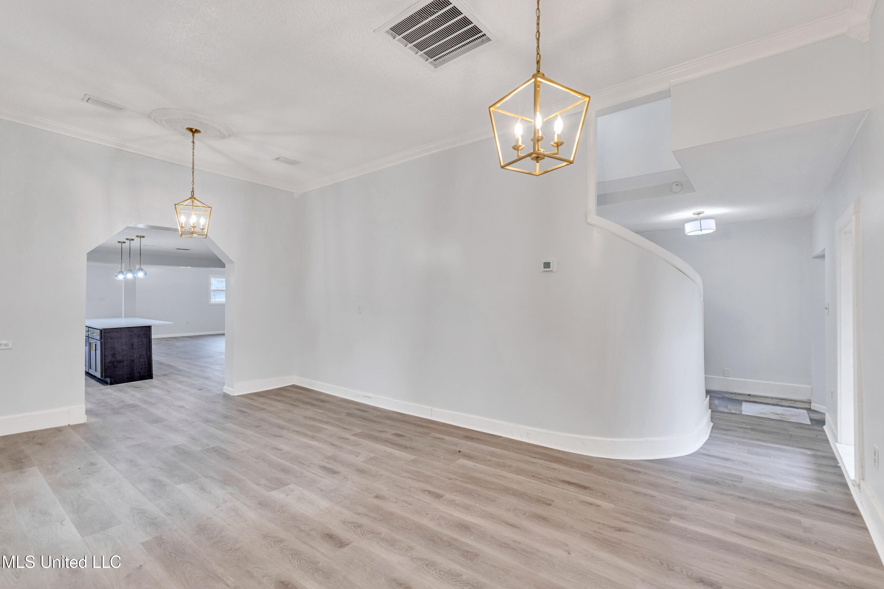 3519 Azalea Street Moss Point, MS 39563 - Photo 6 of 35 3519AzaleaSt-11