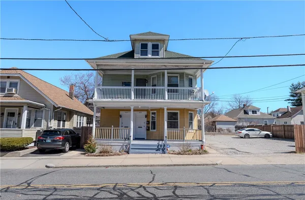 $700,000 | 235 West River Street, Providence, RI 02908
