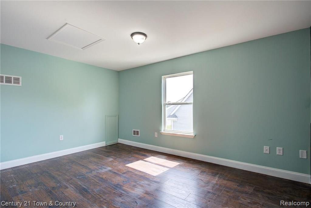 97 West Kennett Road Pontiac, MI 48340 - Photo 23 of 32