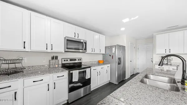 $3,000 | 217 Hodges Bayou Plantation Boulevard, Southport, FL 32409