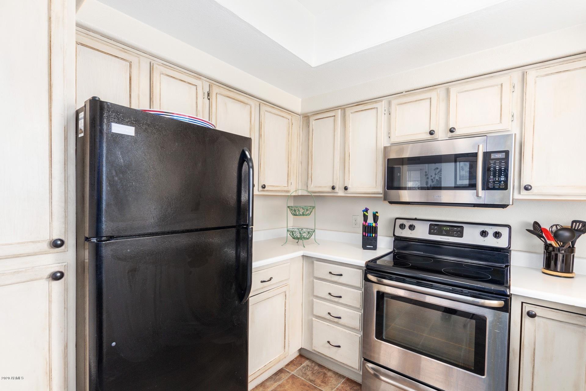 1825 West Ray Road, Unit 2136 Chandler, AZ 85224 - Photo 17 of 32 Kitchen 2