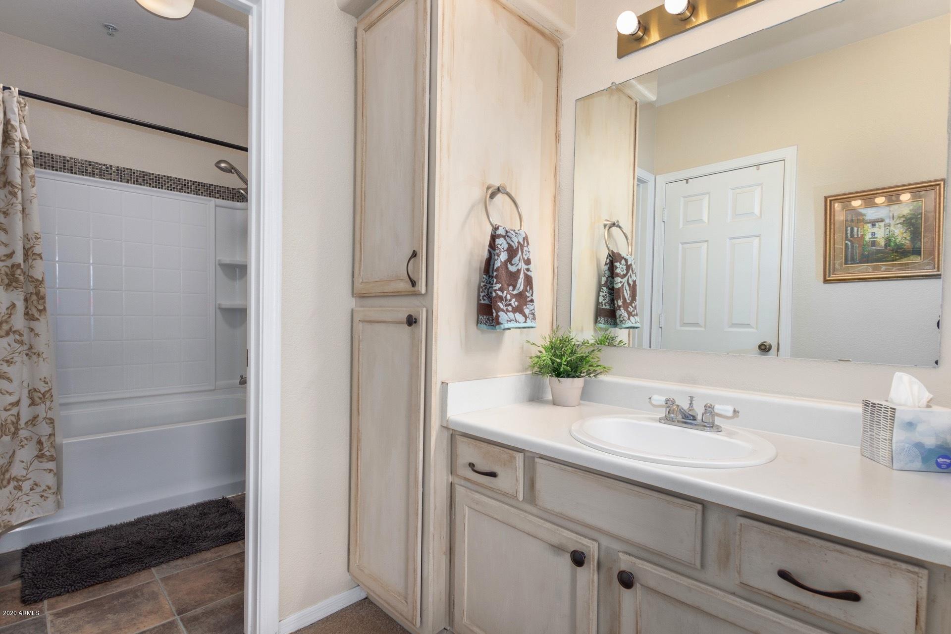 1825 West Ray Road, Unit 2136 Chandler, AZ 85224 - Photo 21 of 32 Master Bath