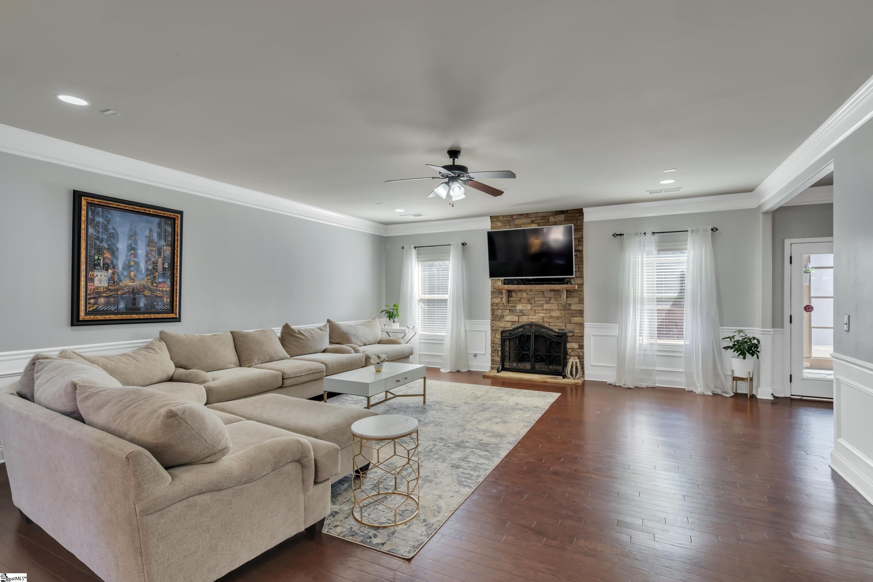 343 Abby Circle Greenville, SC 29607 - Photo 4 of 26