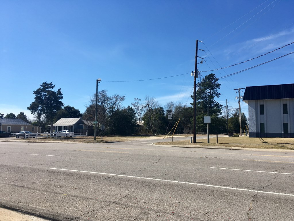 712 Edgefield Road North Augusta, SC 29841 - Photo 3 of 10