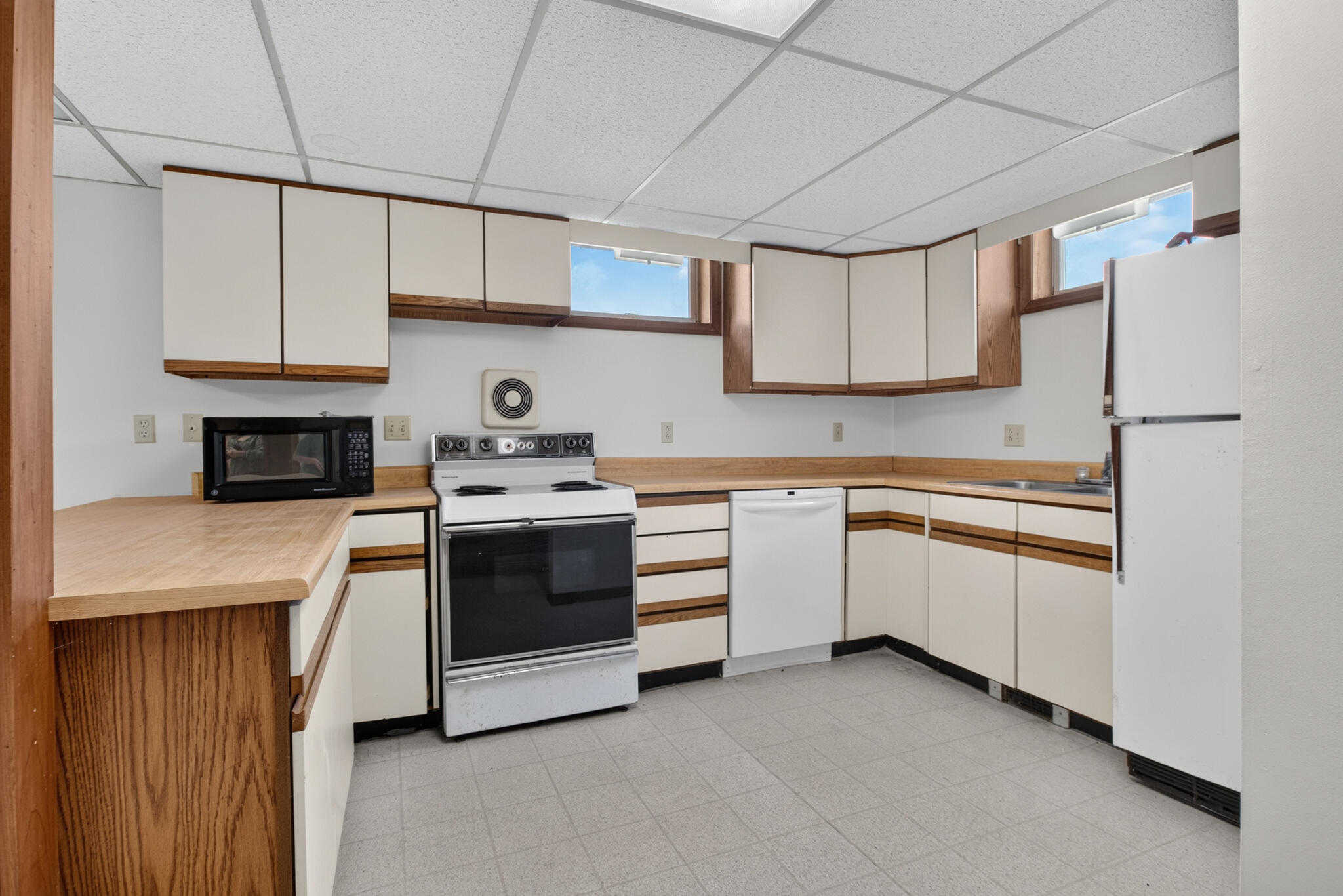 25 Hadley Lake Road Machias, ME 04654 - Photo 25 of 36 25 Hadley Lake Road Interior2-8