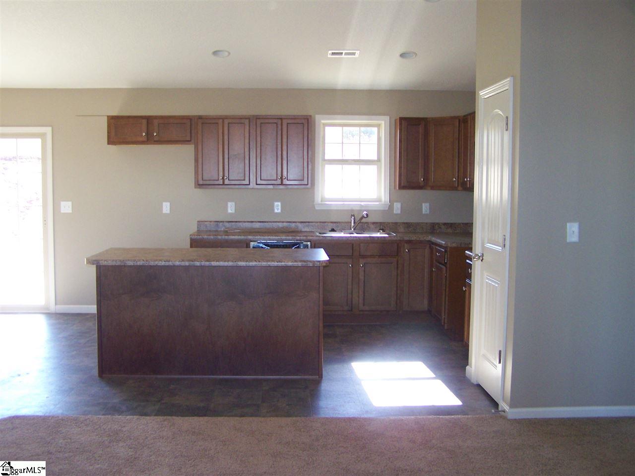 607 Brecken Court Inman, SC 29349 - Photo 3 of 5 Gallery Image 3