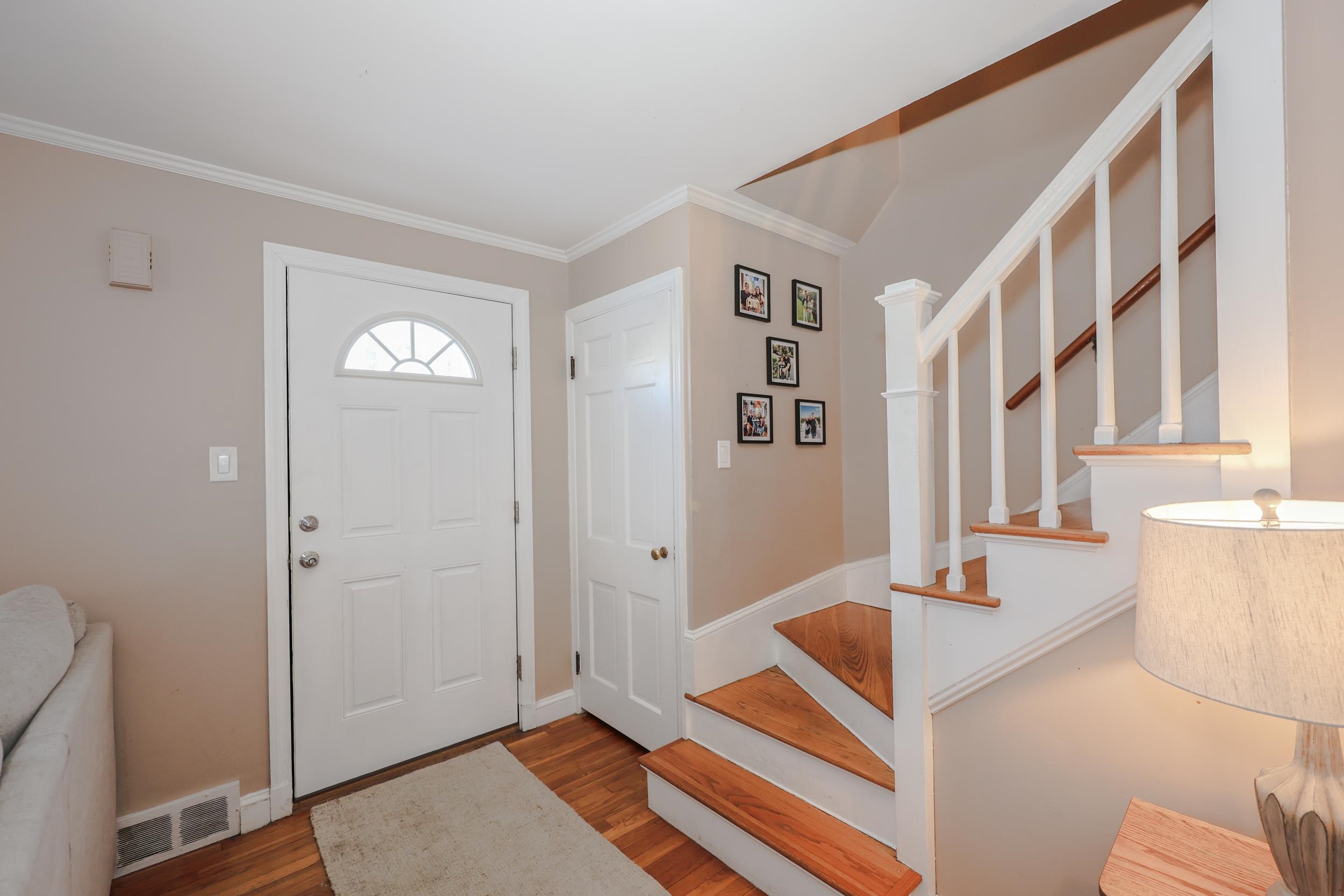 288 Oak Street Manchester, NH 03104 - Photo 16 of 49