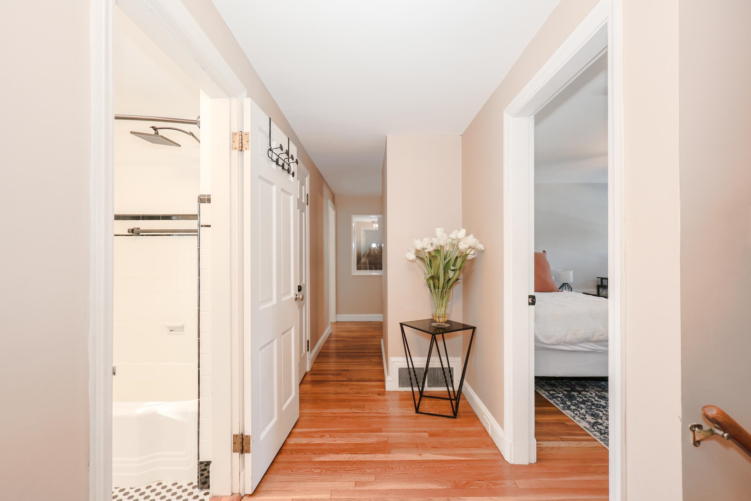 288 Oak Street Manchester, NH 03104 - Photo 18 of 49