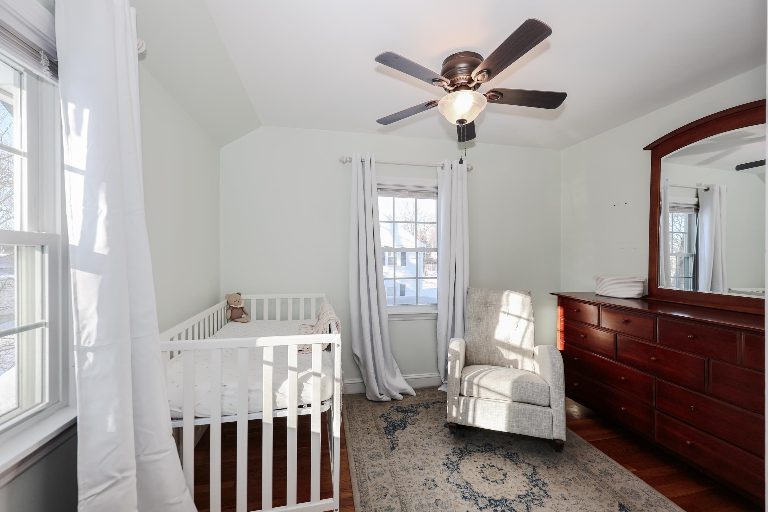 288 Oak Street Manchester, NH 03104 - Photo 32 of 49