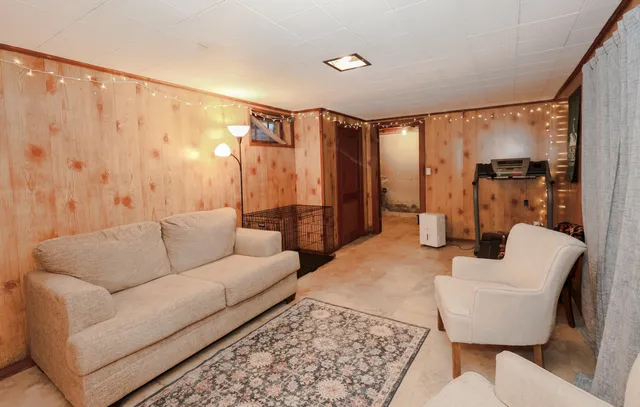 $525,000 | 288 Oak Street, Manchester, NH 03104