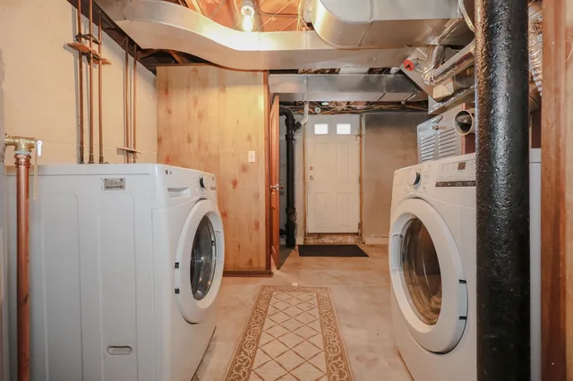 $525,000 | 288 Oak Street, Manchester, NH 03104