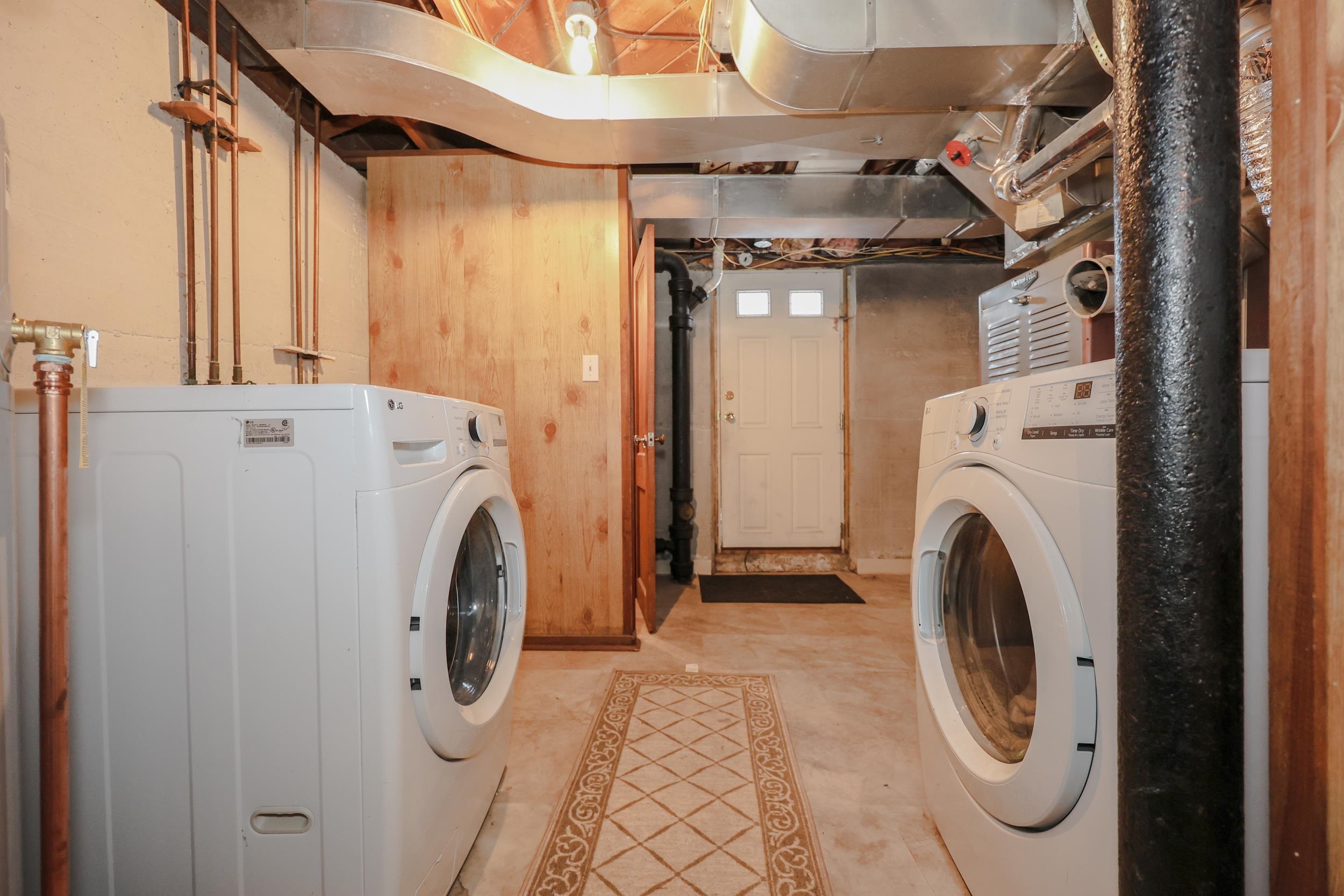 288 Oak Street Manchester, NH 03104 - Photo 38 of 49