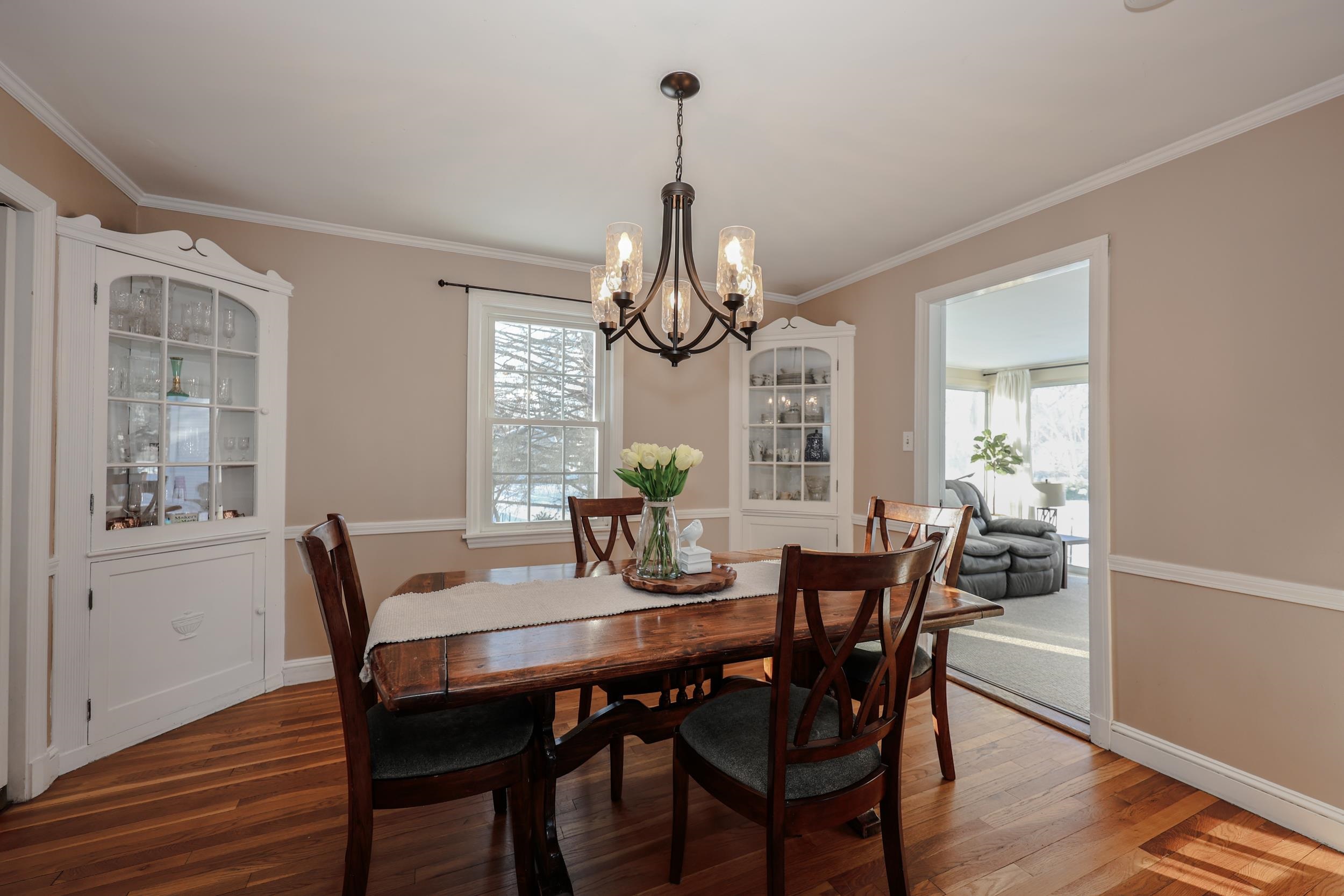 288 Oak Street Manchester, NH 03104 - Photo 10 of 49