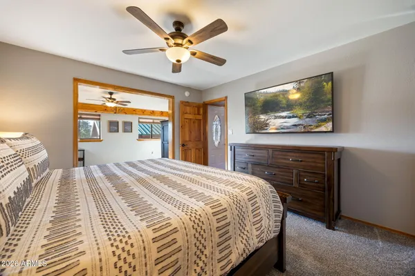 $469,000 | 2654 Palomino Trail, Overgaard, AZ 85933