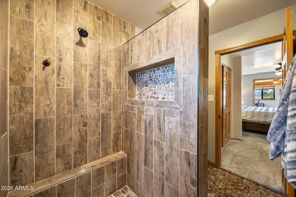 $469,000 | 2654 Palomino Trail, Overgaard, AZ 85933