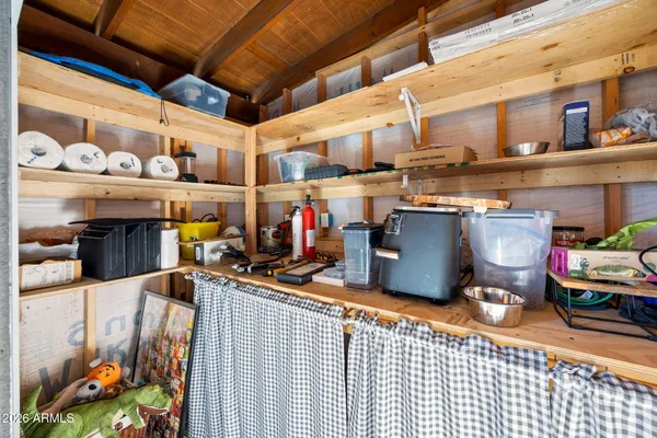 $469,000 | 2654 Palomino Trail, Overgaard, AZ 85933