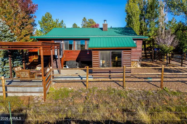 $469,000 | 2654 Palomino Trail, Overgaard, AZ 85933