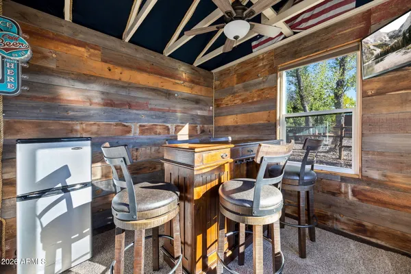 $469,000 | 2654 Palomino Trail, Overgaard, AZ 85933