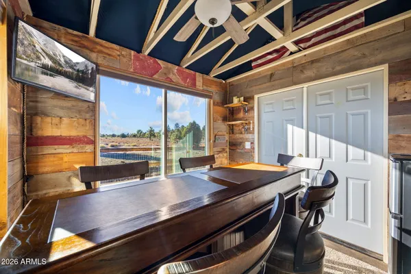 $469,000 | 2654 Palomino Trail, Overgaard, AZ 85933