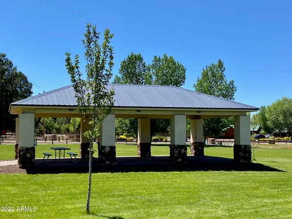 $469,000 | 2654 Palomino Trail, Overgaard, AZ 85933