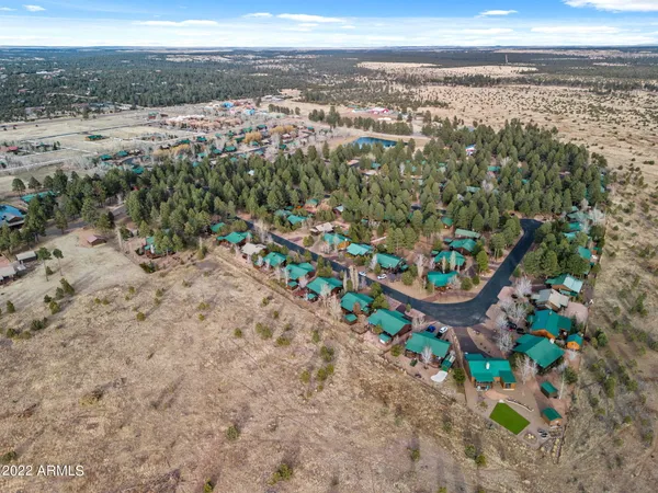 $469,000 | 2654 Palomino Trail, Overgaard, AZ 85933