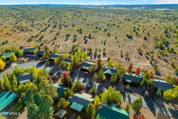 $469,000 | 2654 Palomino Trail, Overgaard, AZ 85933