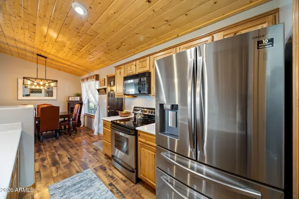 $455,000 | 2654 Palomino Trail, Overgaard, AZ 85933