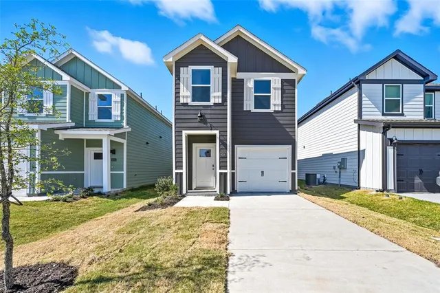 a house view with a outdoor space