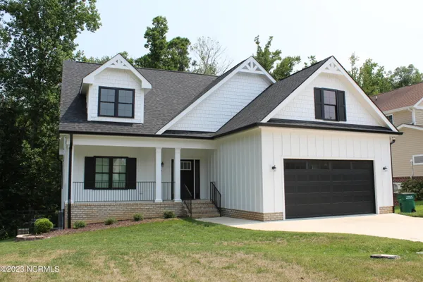 $495,000 | 882 Live Oak Lane, Nashville, NC 27856