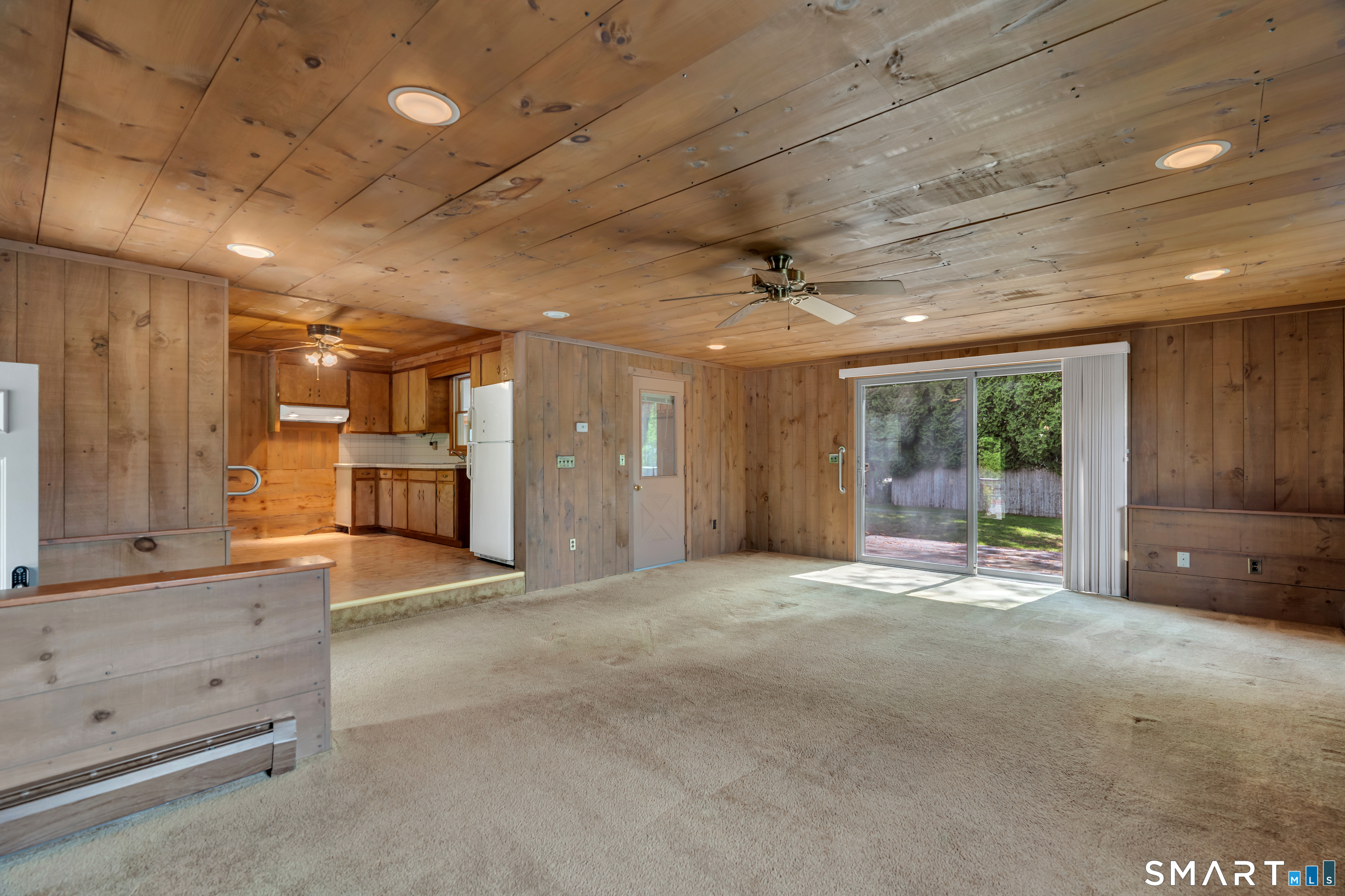 8 Chapel Hill Road Montville, CT 06370 - Photo 6 of 40