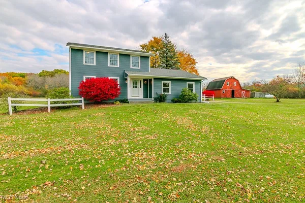 $415,000 | 10315 Pinegate Drive, Chardon, OH 44024
