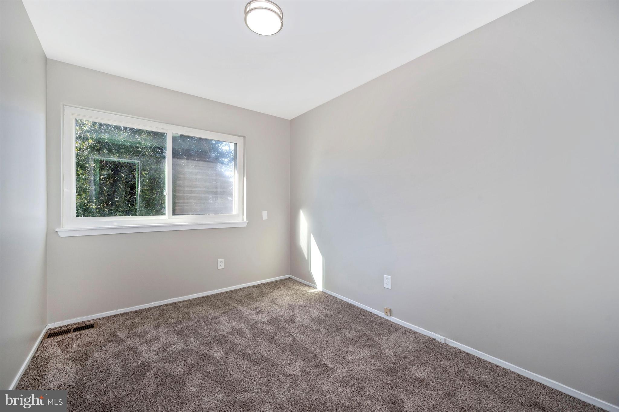 19422 Thomas Farm Road Montgomery Village, MD 20886 - Photo 23 of 52