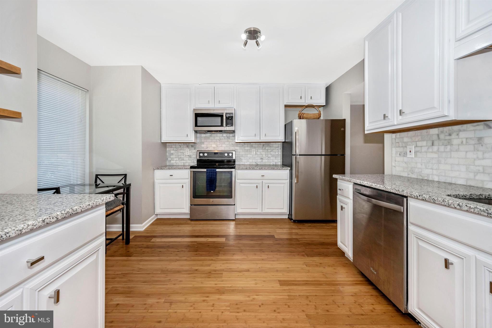 19422 Thomas Farm Road Montgomery Village, MD 20886 - Photo 4 of 52