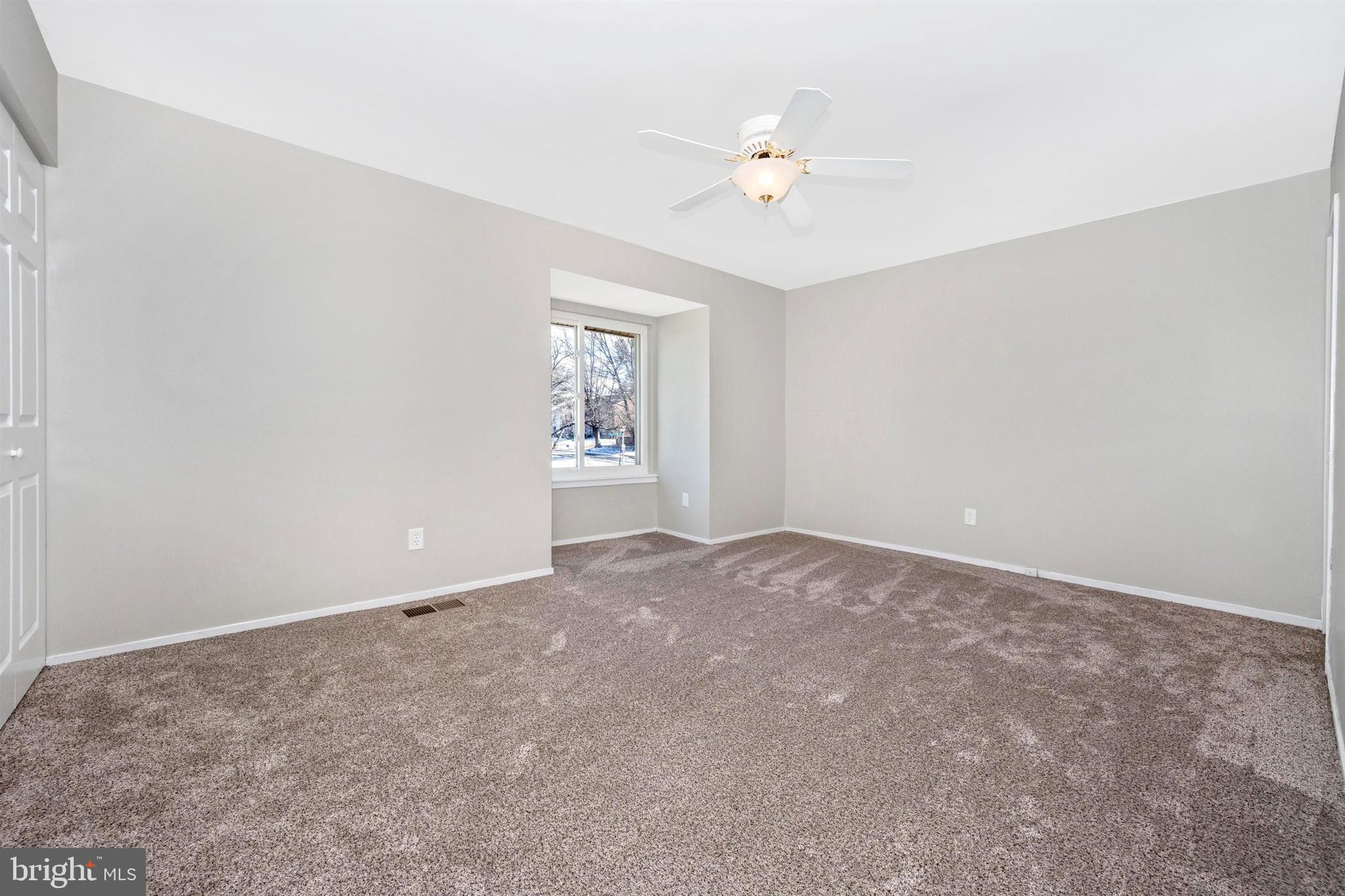 19422 Thomas Farm Road Montgomery Village, MD 20886 - Photo 34 of 52