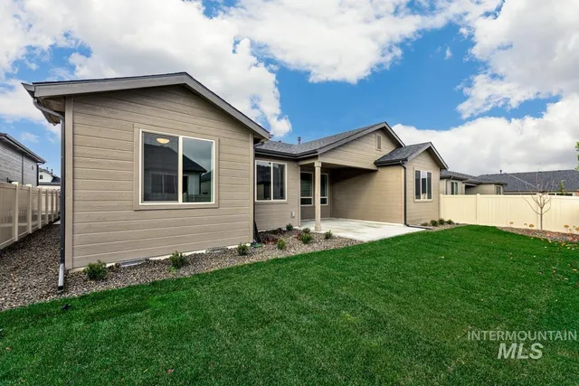$709,800 | 7026 South Palatino Avenue, Meridian, ID 83642