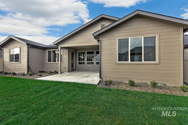 $709,800 | 7026 South Palatino Avenue, Meridian, ID 83642