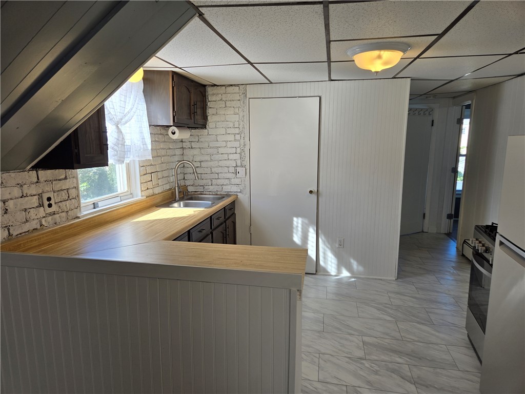 392 Benefit Street, Unit 2 Pawtucket, RI 02861 - Photo 4 of 11 Gallery Image 4