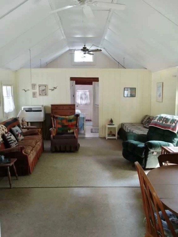 25W Budlong Farm Road Warwick, RI 02886 - Photo 2 of 8