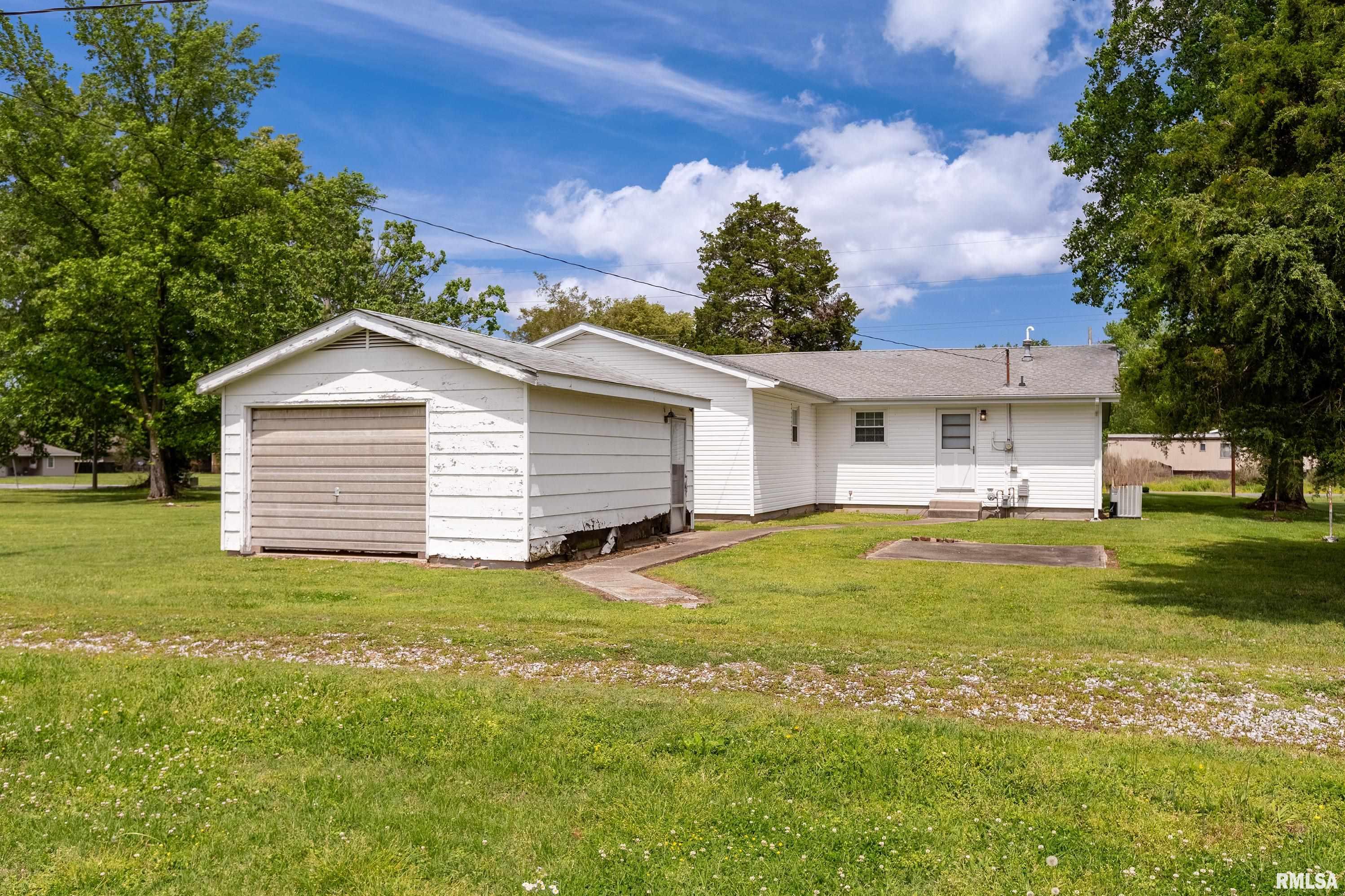 607 Mundy Street Eldorado, IL 62930 - Photo 25 of 32