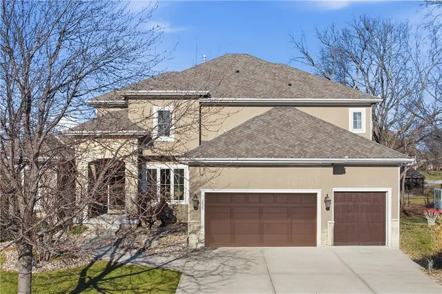 $899,999 | 2628 West 162nd Terrace, Overland Park, KS 66085