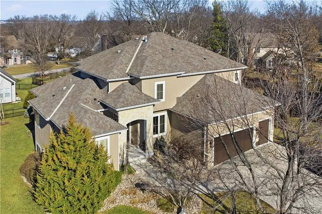 $899,999 | 2628 West 162nd Terrace, Overland Park, KS 66085