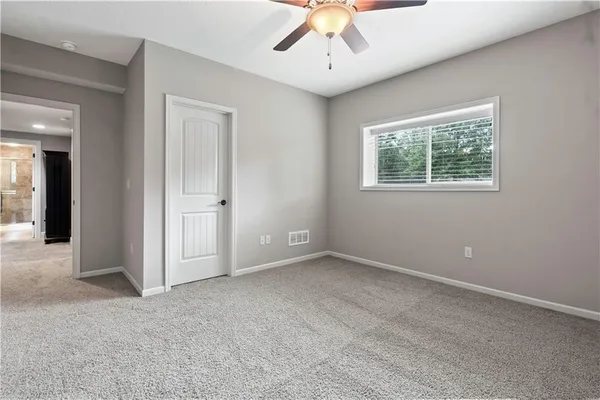 $899,999 | 2628 West 162nd Terrace, Overland Park, KS 66085