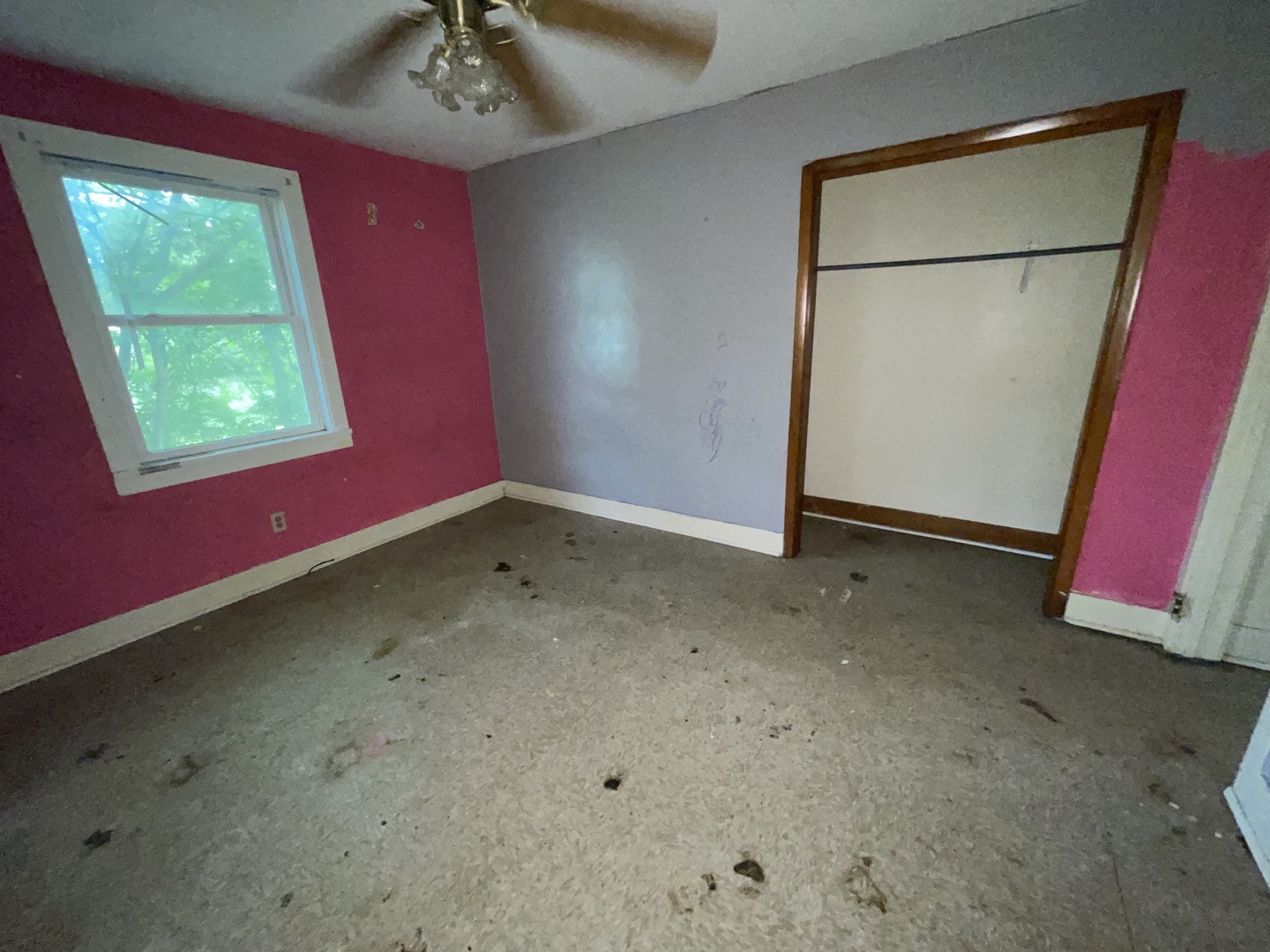 754 South Oakland Avenue Decatur, IL 62522 - Photo 11 of 18 a view of empty room with window