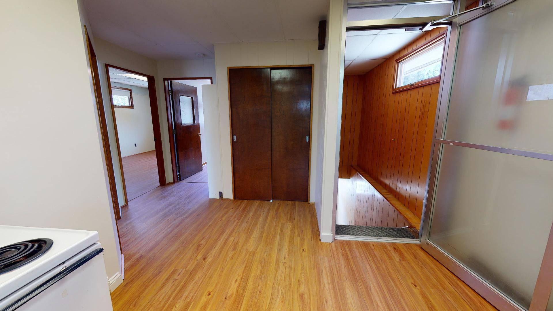 9 Sylvan Road Orono, ME 04473 - Photo 35 of 47 In Law Apartment
