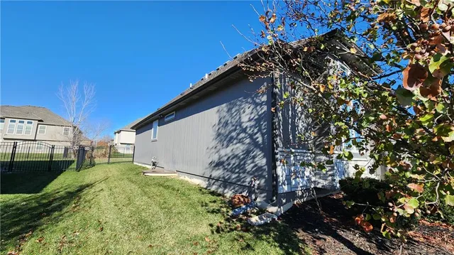 $585,000 | 8140 Northwest 90th Street, Kansas City, MO 64153