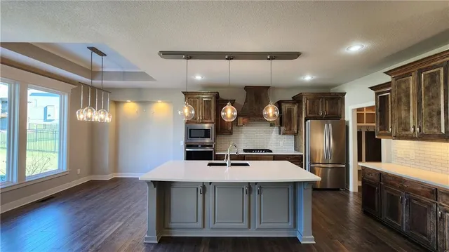 $585,000 | 8140 Northwest 90th Street, Kansas City, MO 64153