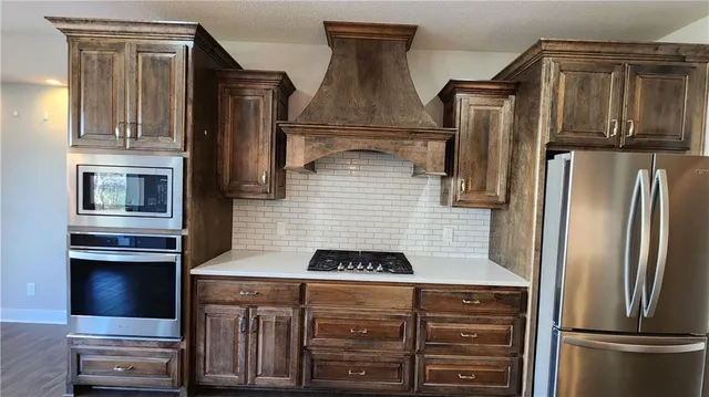 $585,000 | 8140 Northwest 90th Street, Kansas City, MO 64153