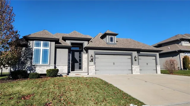 $585,000 | 8140 Northwest 90th Street, Kansas City, MO 64153
