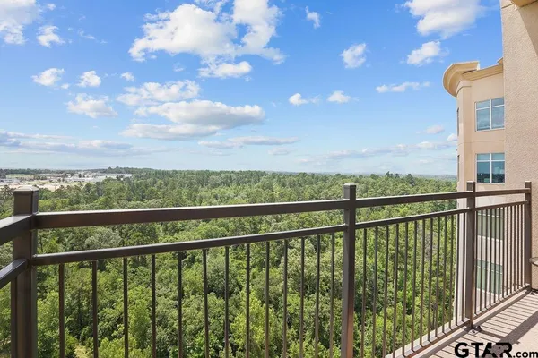 $520,000 | 2801 Wexford Drive, Unit 1306, Tyler, TX 75709
